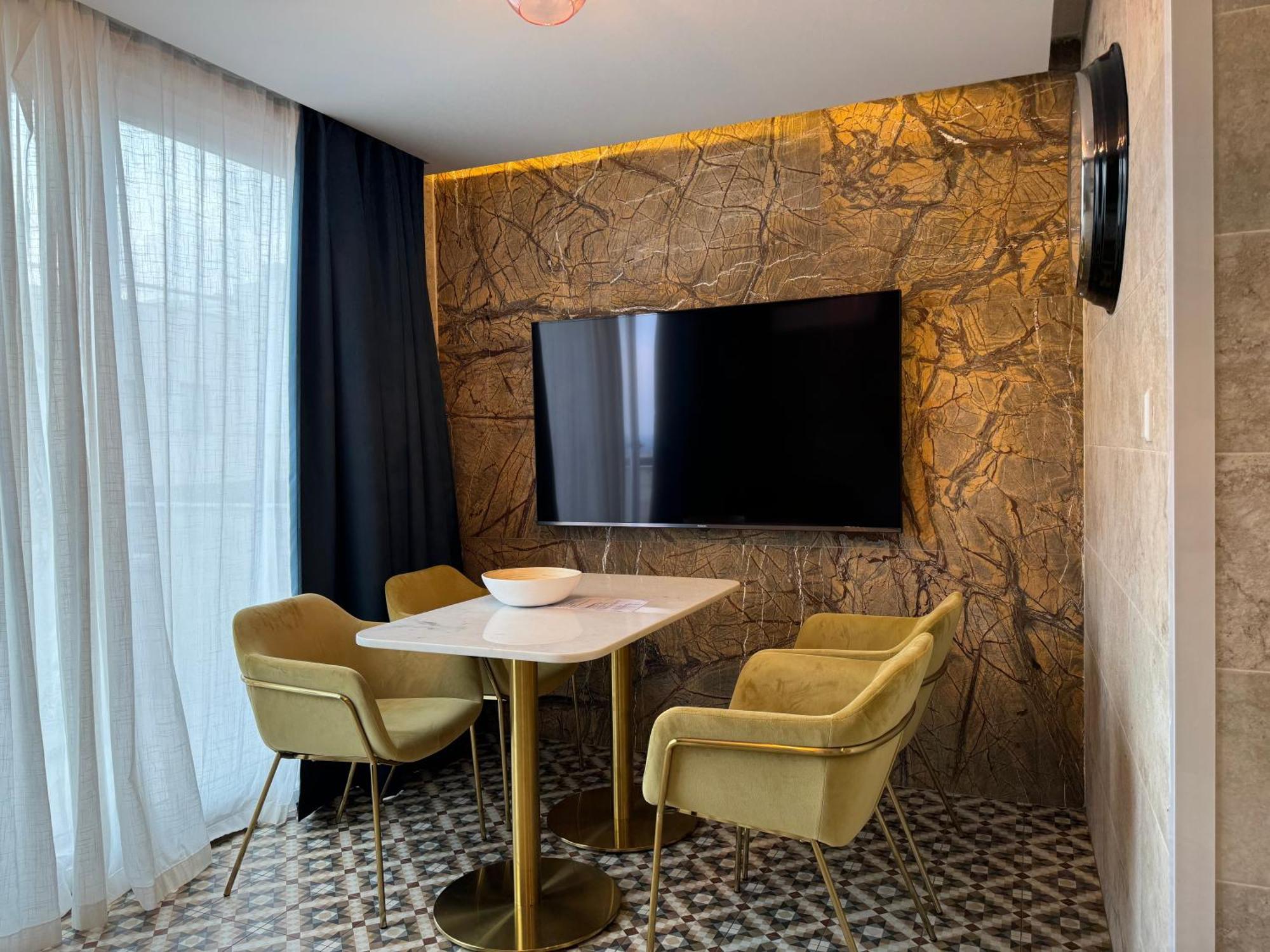 Balcony Hotel Saint Julian's 외부 사진