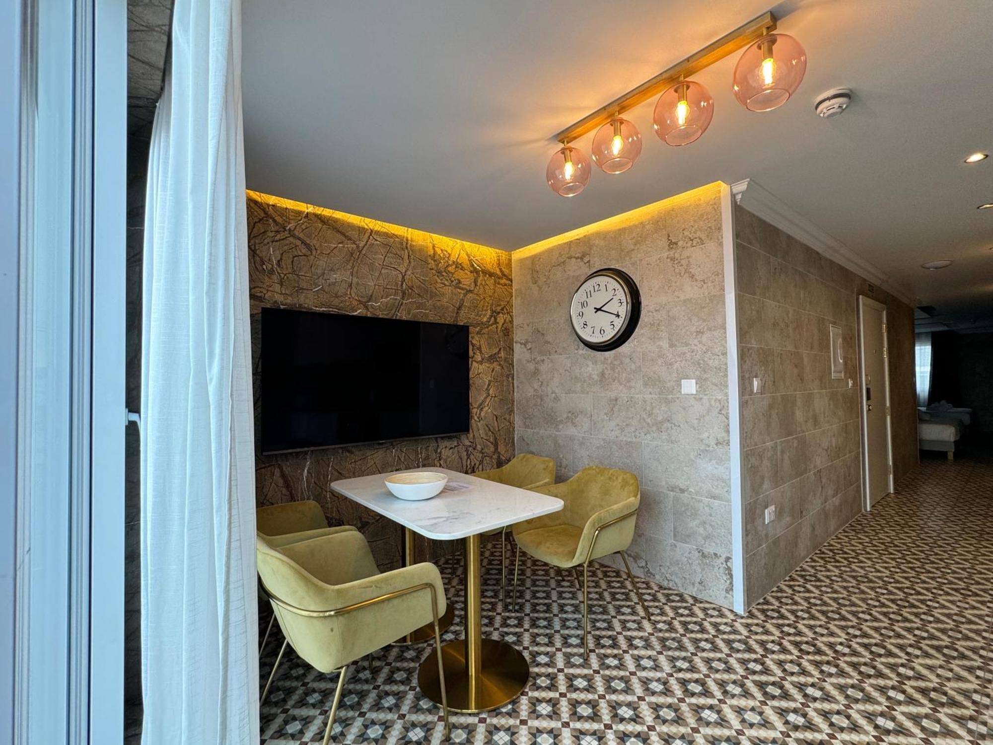 Balcony Hotel Saint Julian's 외부 사진