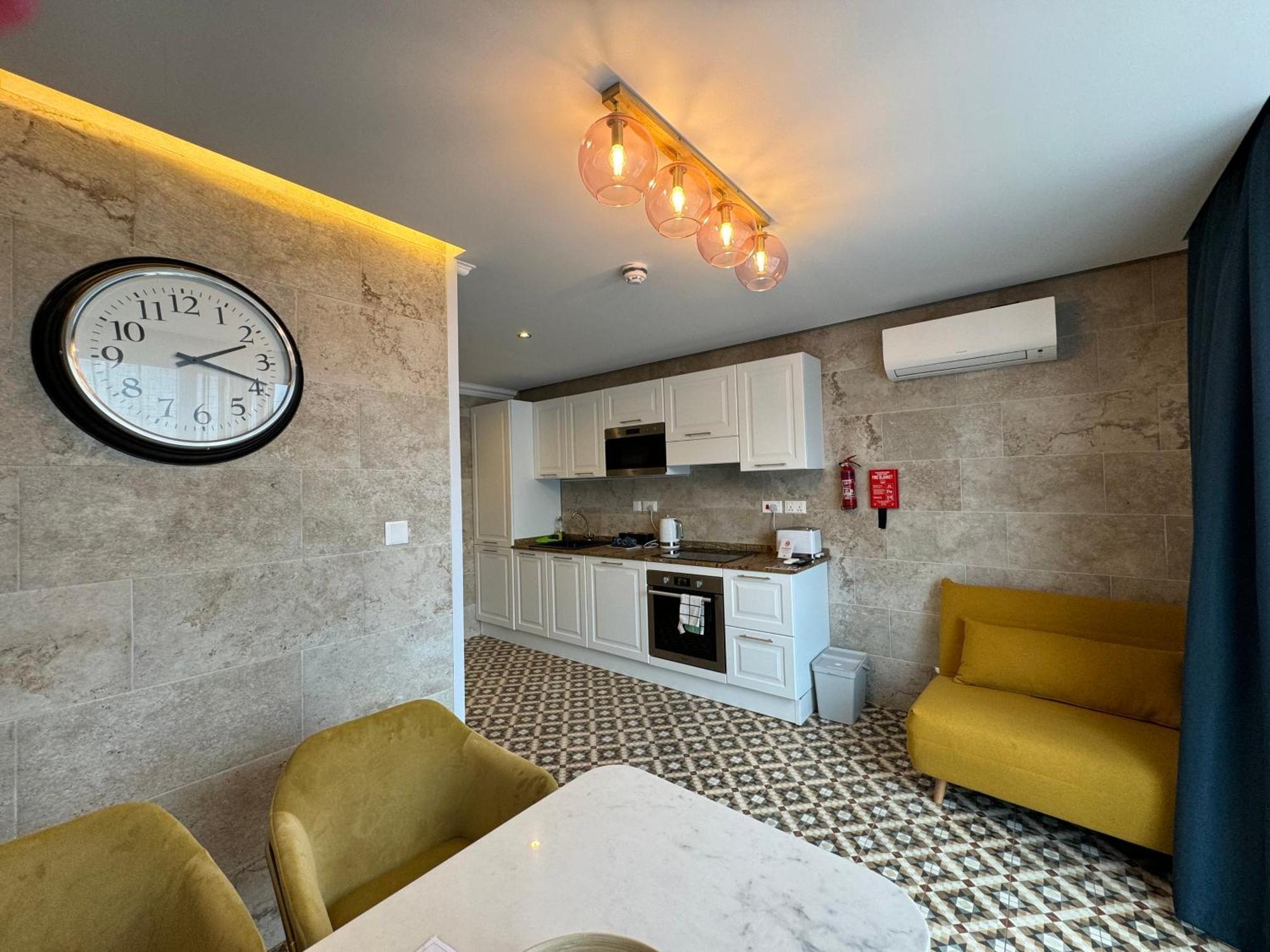 Balcony Hotel Saint Julian's 외부 사진