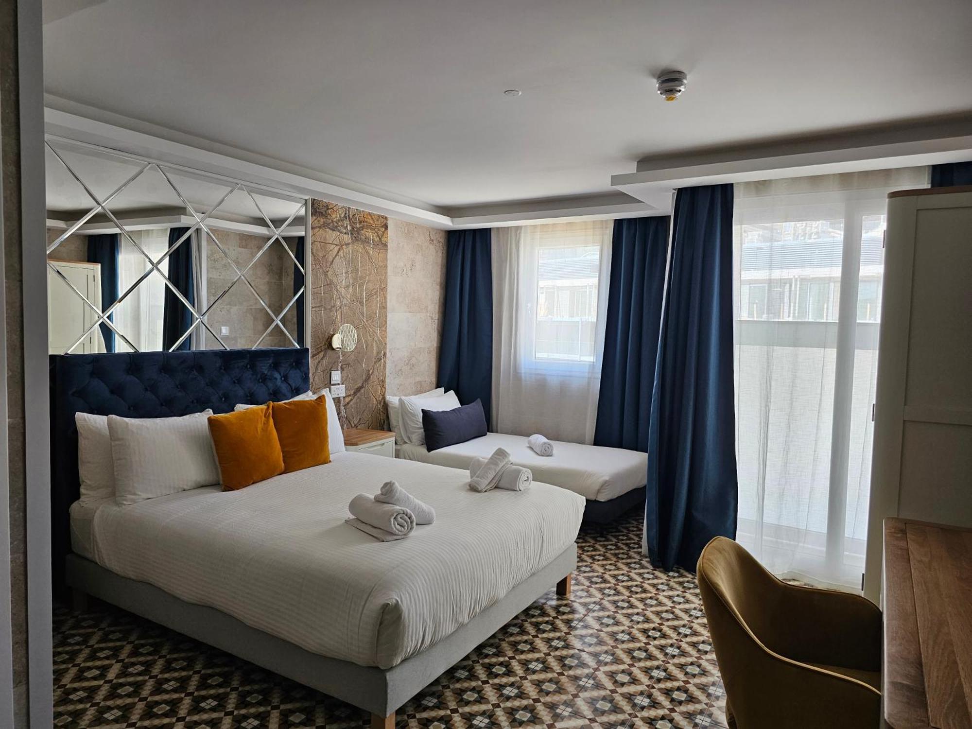 Balcony Hotel Saint Julian's 외부 사진