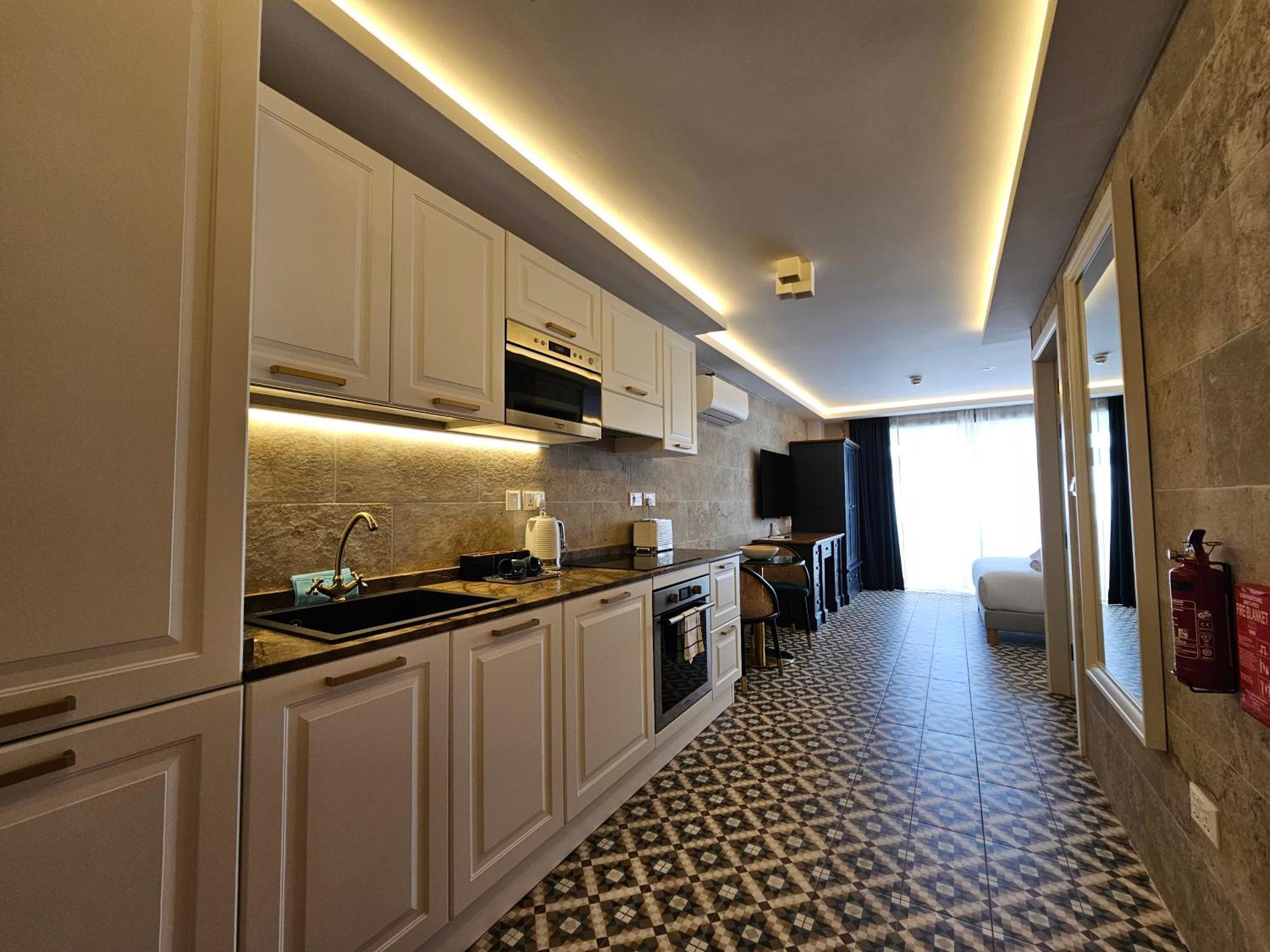 Balcony Hotel Saint Julian's 외부 사진