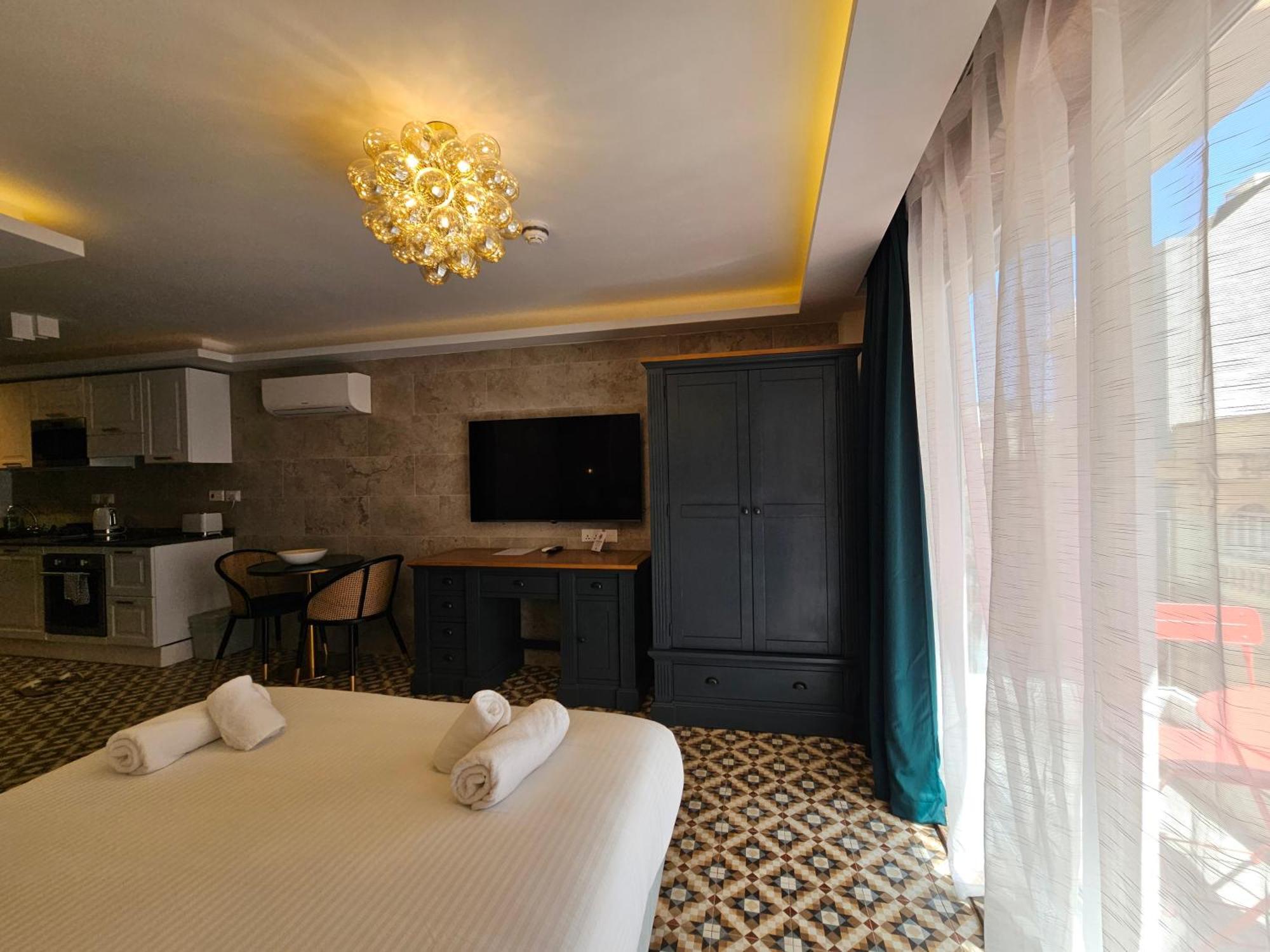 Balcony Hotel Saint Julian's 외부 사진