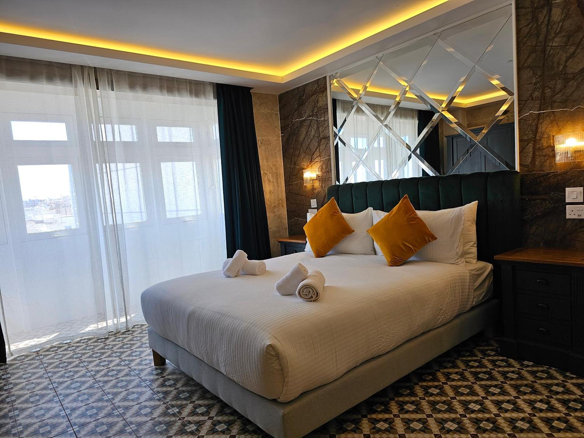 Balcony Hotel Saint Julian's 외부 사진