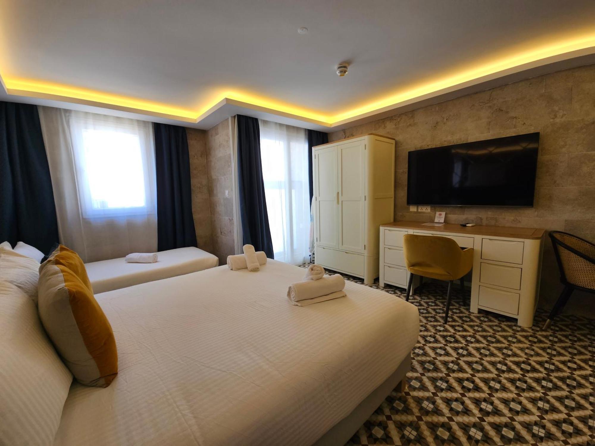 Balcony Hotel Saint Julian's 외부 사진
